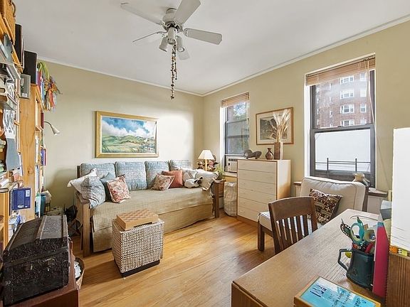 5th image of 17 Chittenden Ave APT 4B