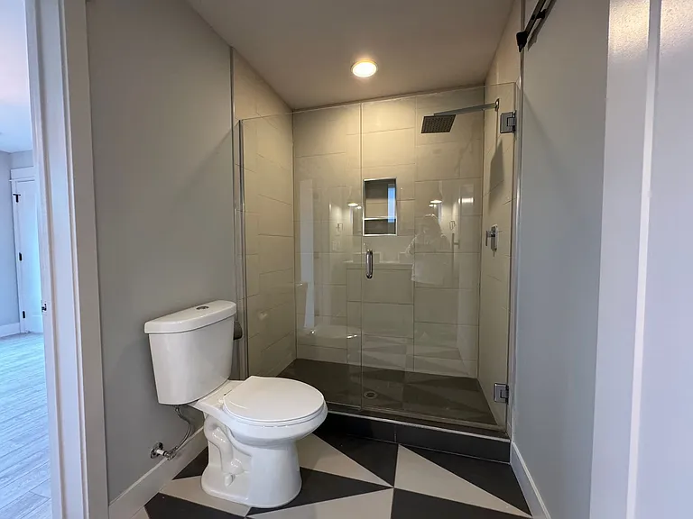 The Ledge At Five Mile! **Move In Special: $1,000 Off First Month's Rent** — Photo 34
