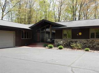 W9285 Beverly St, Iron Mountain, MI 49801