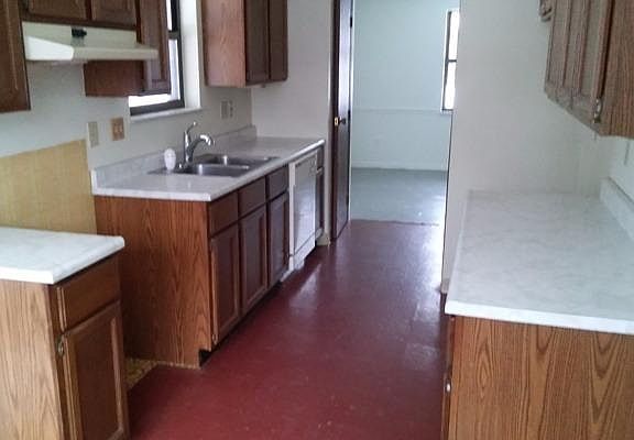 3rd image of 5629 Pleasant View Dr