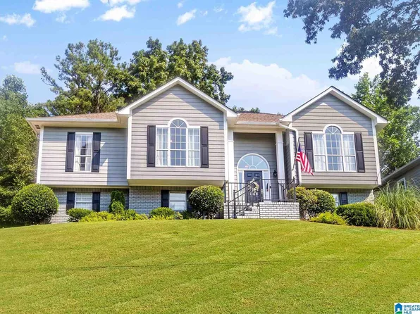 906 Stonewood Rd, Helena, AL 35080