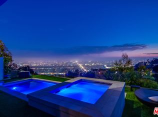 8620 Hillside Ave, Los Angeles, CA 90069