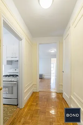 Rented by Bond New York | media 5