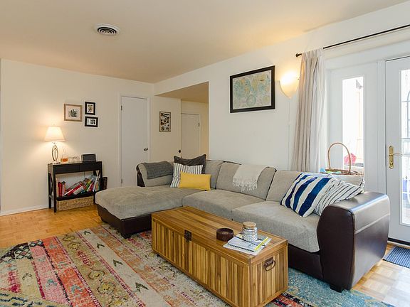 5th image of 711 S Hutchinson St #13