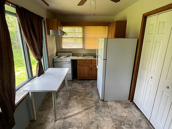 5th image of 1021 Tracy Rd #3