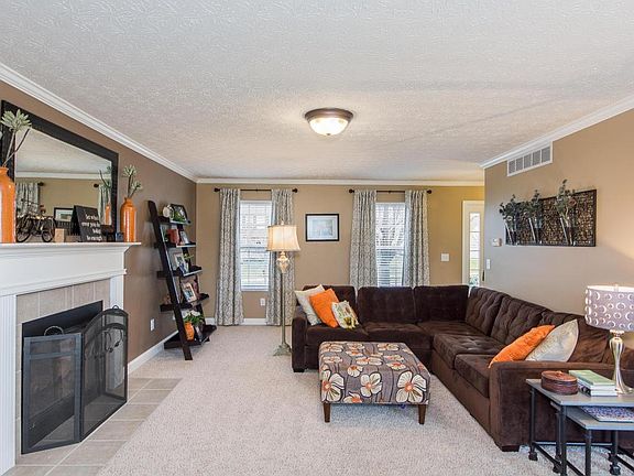 3rd image of 324 Leestone Ct