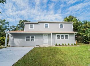 55 2nd Pl, Central Islip, NY 11722
