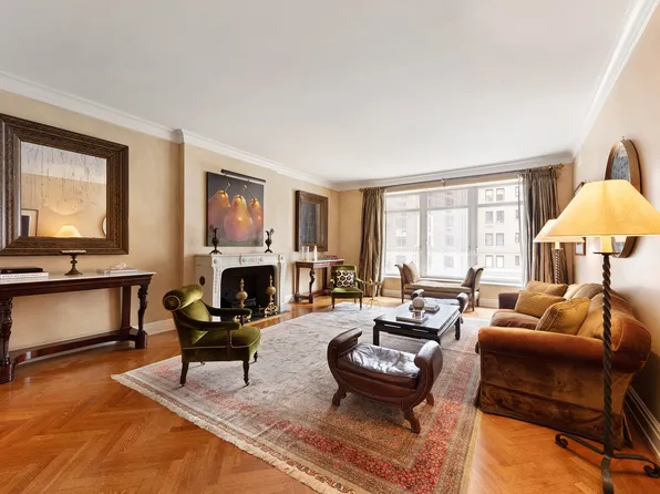 515 Park Avenue 4B image 1 of 10