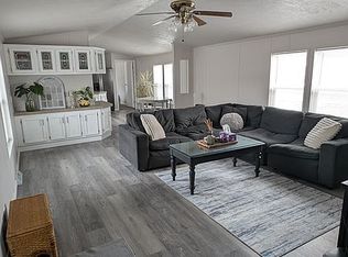 1023 Collins Dr, Waukee, IA 50263