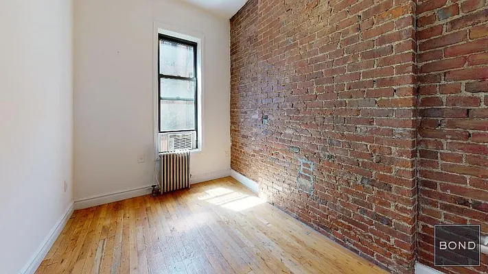 Rented by Bond New York | media 5
