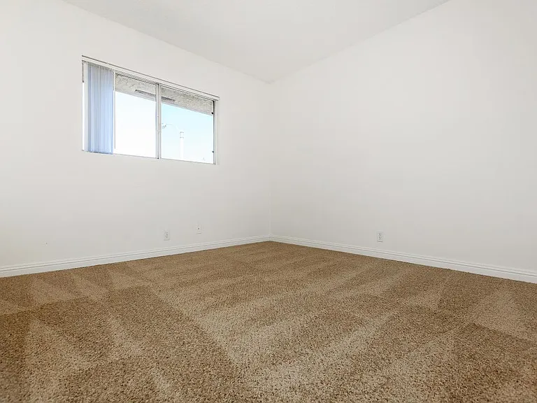 Woodglen Apartment Homes — Photo 64