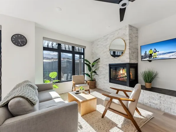 930 Blue River Pkwy #633, Silverthorne, CO 80498