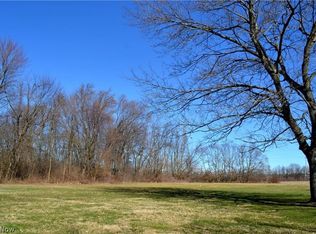 38th St SW, Canton, OH 44706