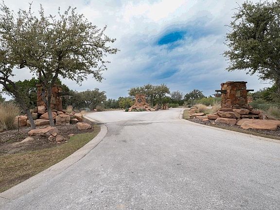 3rd image of 408 Peninsula Drive