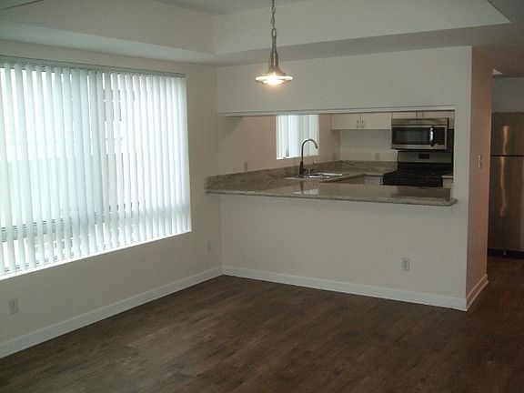 2nd image of 1267 Stoner Ave APT 201