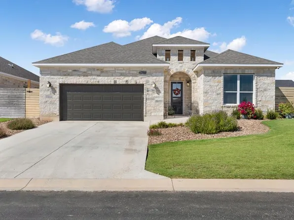 106 Madrona Ln, Fredericksburg, TX 78624