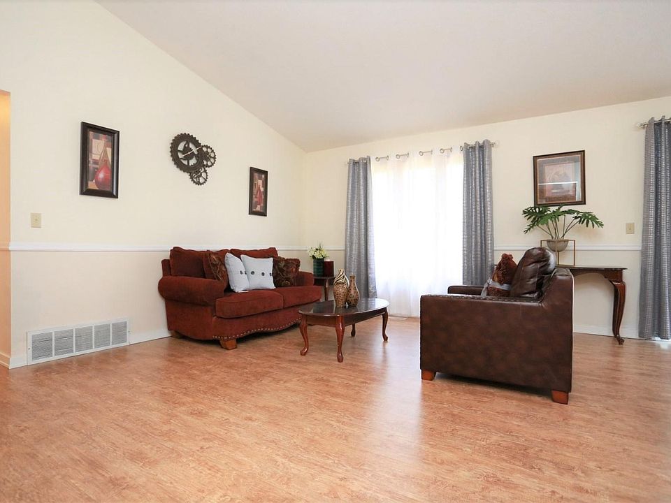 1st image of 14639 Harrington Pl