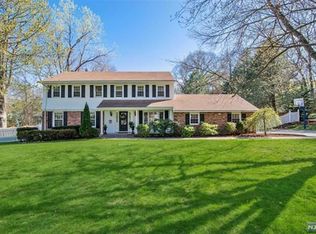 772 Woodfield Ct, Ridgewood, NJ 07450