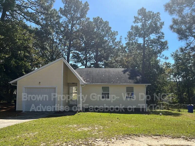 3 bed, 2.0 bath, 1150 sqft, $1,395 — Photo 2