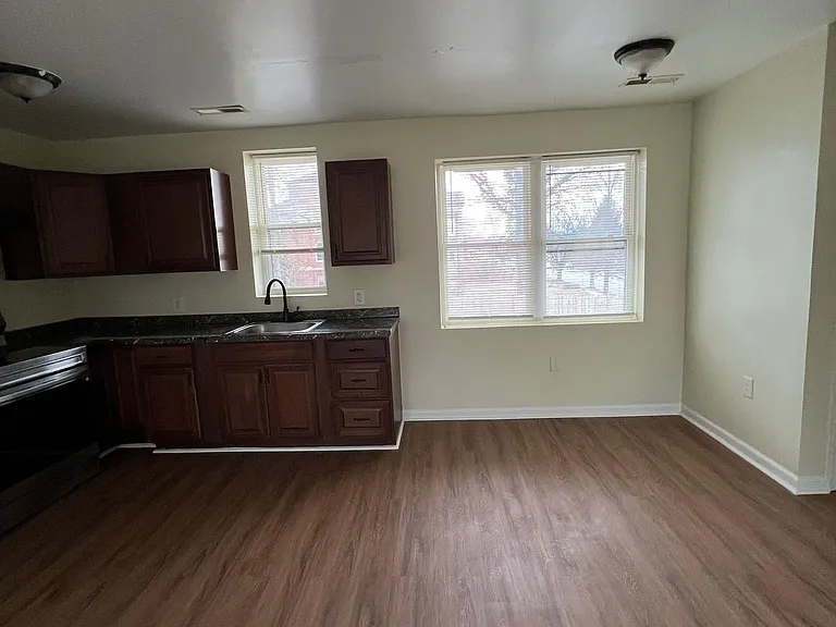 4300 Liberty Heights Ave #2D — Photo 5