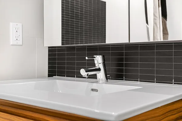 Rented by Abode Residential LLC | media 20