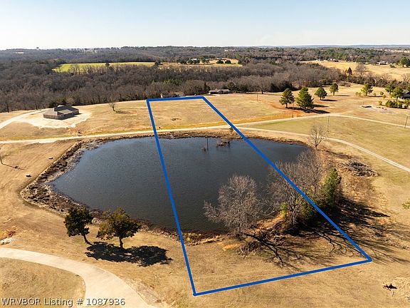 5th image of Lyric Ln #3