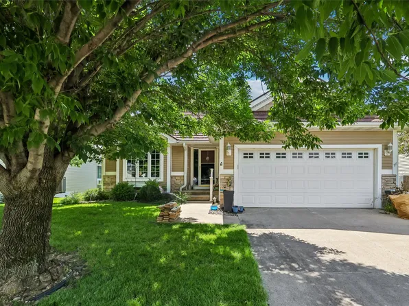 5704 NW 93rd St, Johnston, IA 50131