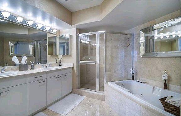4th image of 1155 Brickell Bay Dr APT 2604