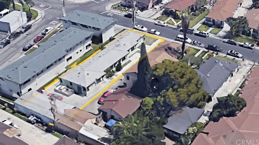 2nd image of 3605 Beechwood Ave