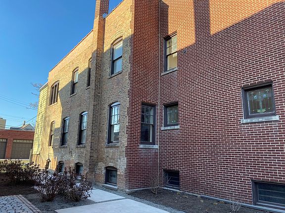 3rd image of 2050 N Humboldt Blvd
