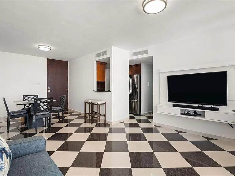 3205 Isla Verde Ave #603 — Photo 15