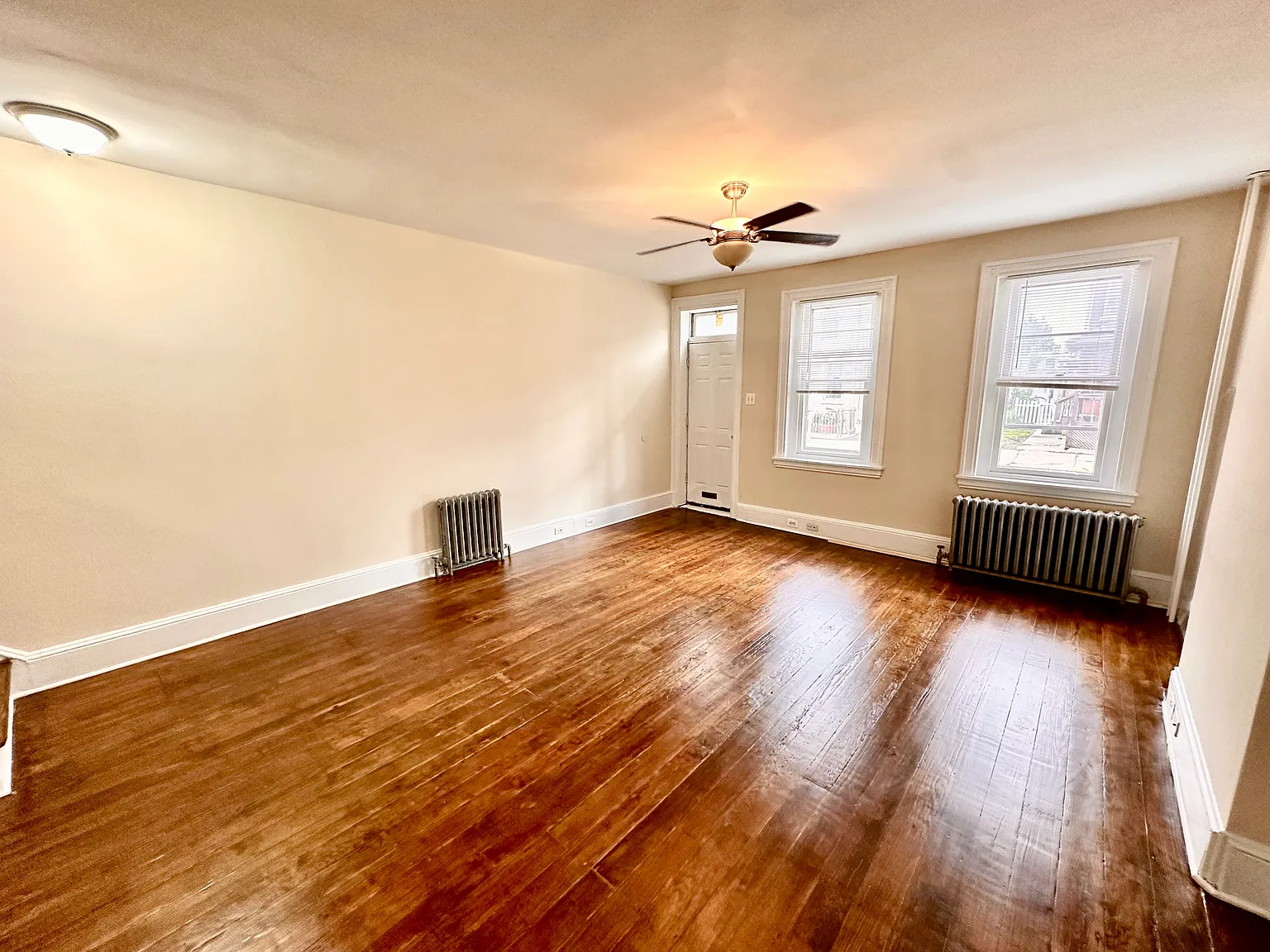 4 bed, 1590 sqft, $1,500 — Photo 4