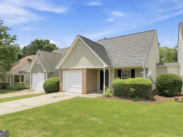 3055 Lakeside Cir, Covington, GA 30016