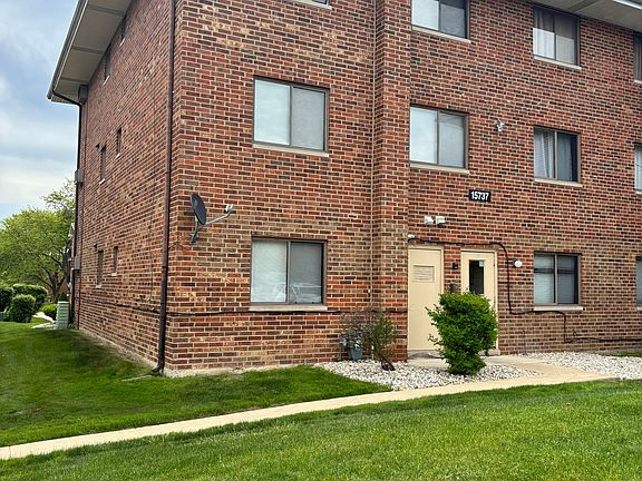 2nd image of 15737 Thomas Ln Floor 2