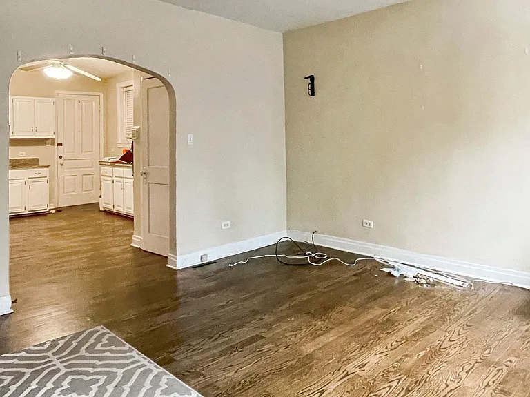 1871 N Sheffield Ave #1F — Photo 3