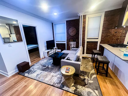 Rented by Voro New York | media 62