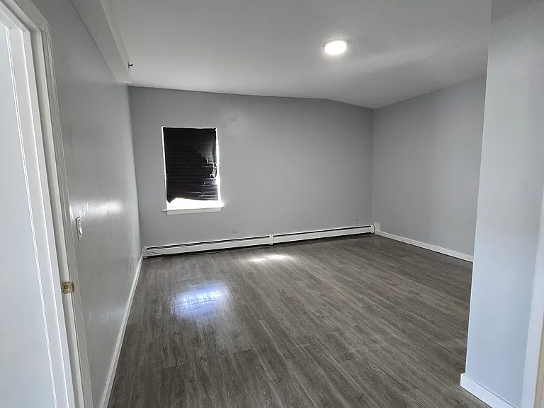 6 Main St #1 — Photo 12