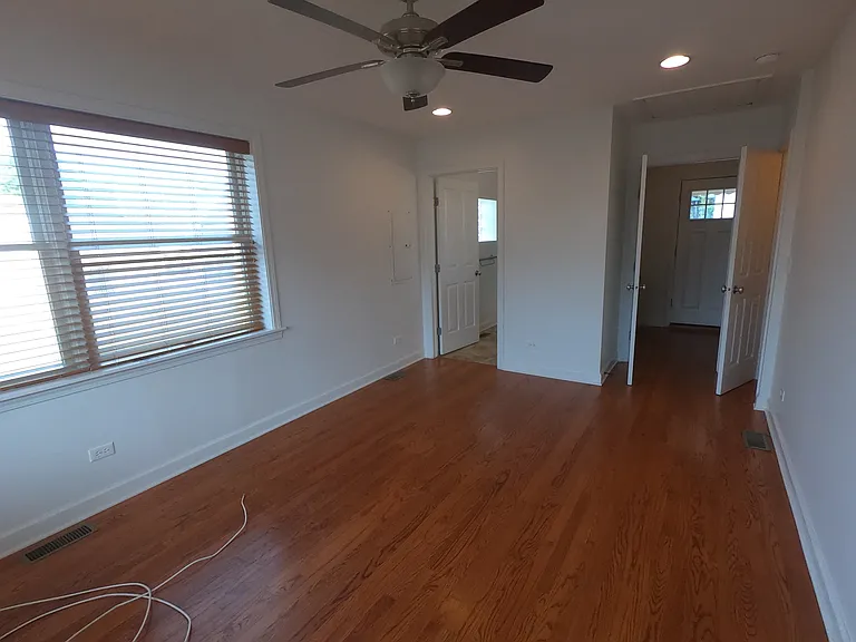 2500 Hessing St — Photo 7