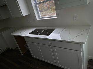 817 Ridge Rd, Rensselaer, NY 12144