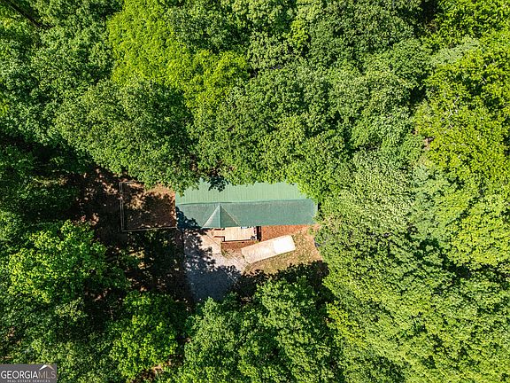 4th image of 553 Pleasant Acres Dr