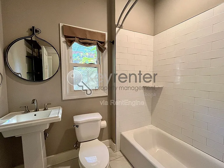 705 Barton Ave — Photo 12