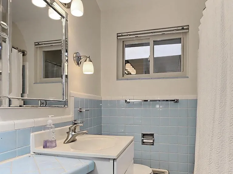 3649 Tallwood Ter — Photo 10