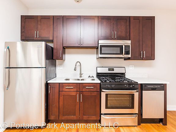 3rd image of 4909 W Cuyler Ave #3
