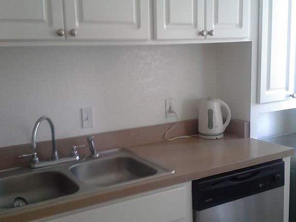5th image of 7141 N 16th St Unit 215