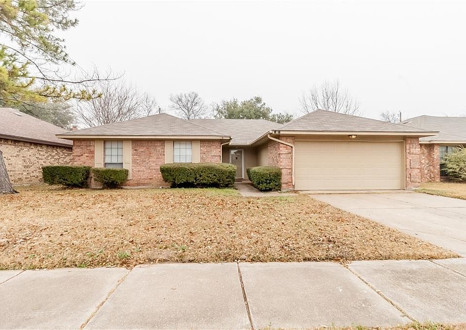 1st image of 818 Bentle Ct