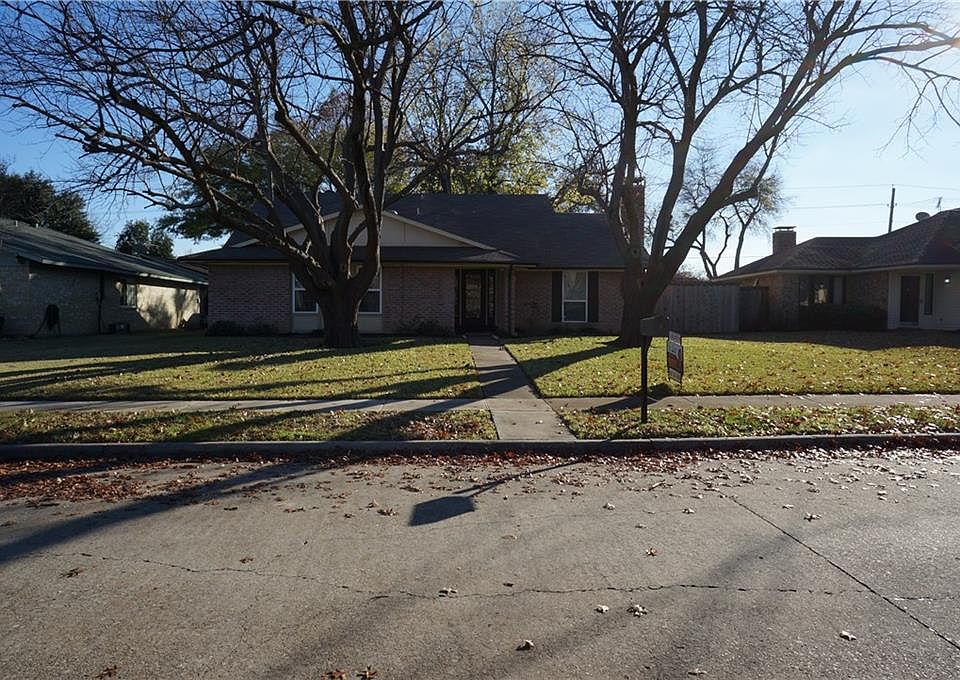 1st image of 2108 Oak Brook Dr