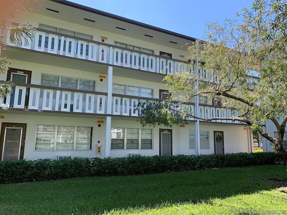 2nd image of 110 Suffolk Dr #110