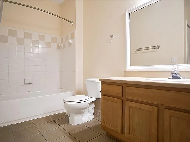 5008 Mangrove Aly #201 — Photo 16