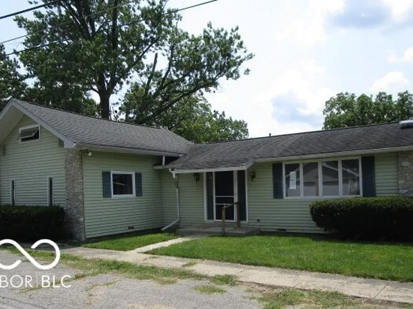 115 W 2nd St, Fowlerton, IN 46930