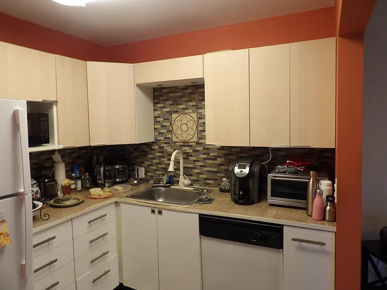 195 Fanshaw E #195 — Photo 15